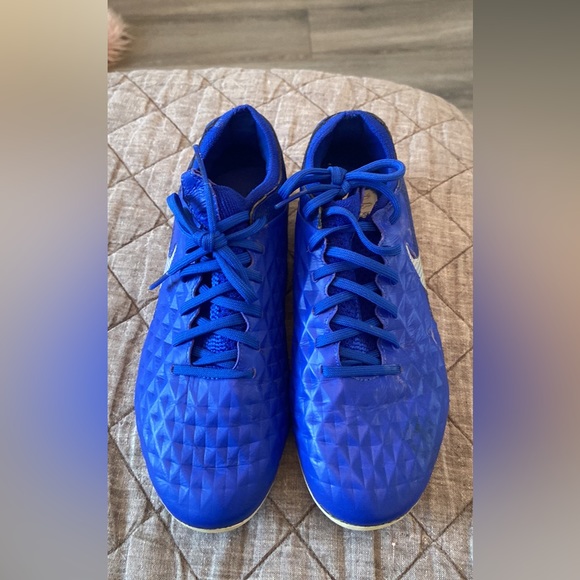 Nike Tiempo Elite 8 Size- 5.5 Men Size 7 Women - Picture 2 of 3